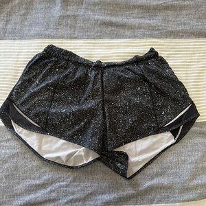 Lululemon Hotty Hot Short 4” inseam size 10 ✨